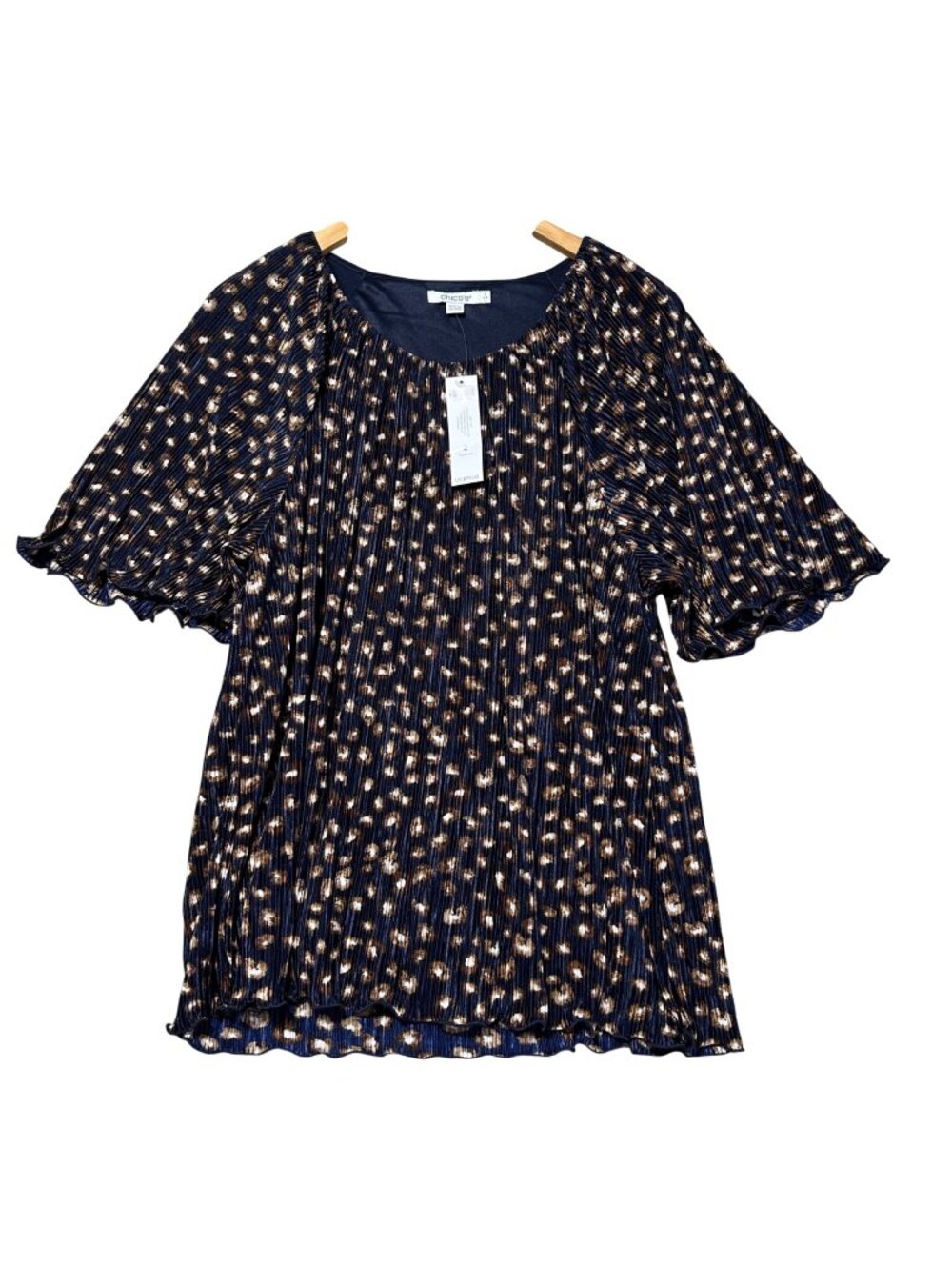 Chicos Women's Sz L Spotted Bodre Tee Pleated Leopard Print Top